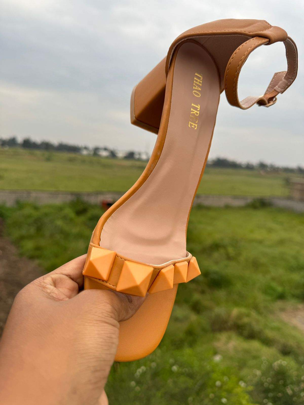 Buy Shoes Online, Heels, Flats, Sneakers, Sandals and Platforms - Thao Tree