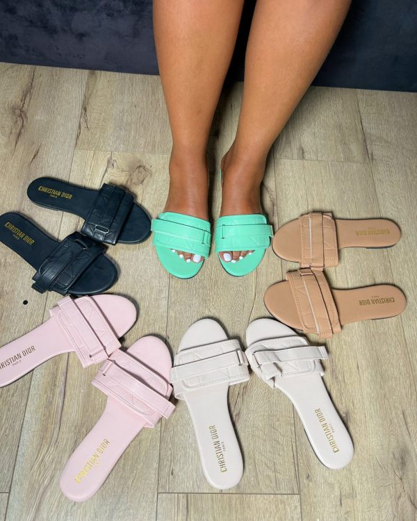 Christian dior flats ✨