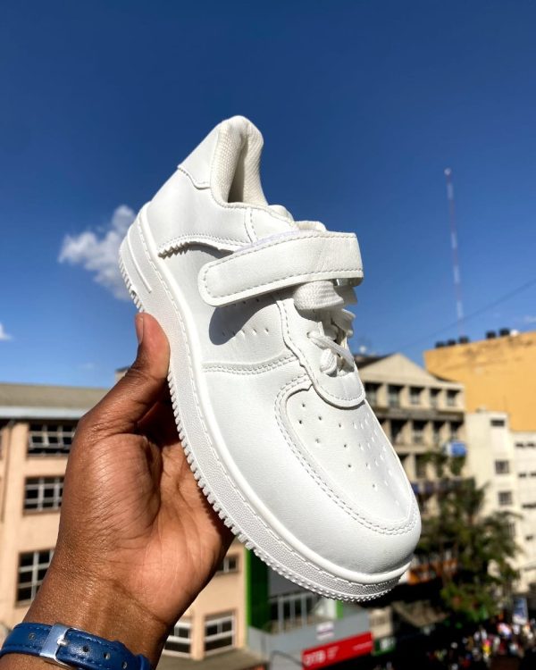 White footprints kids