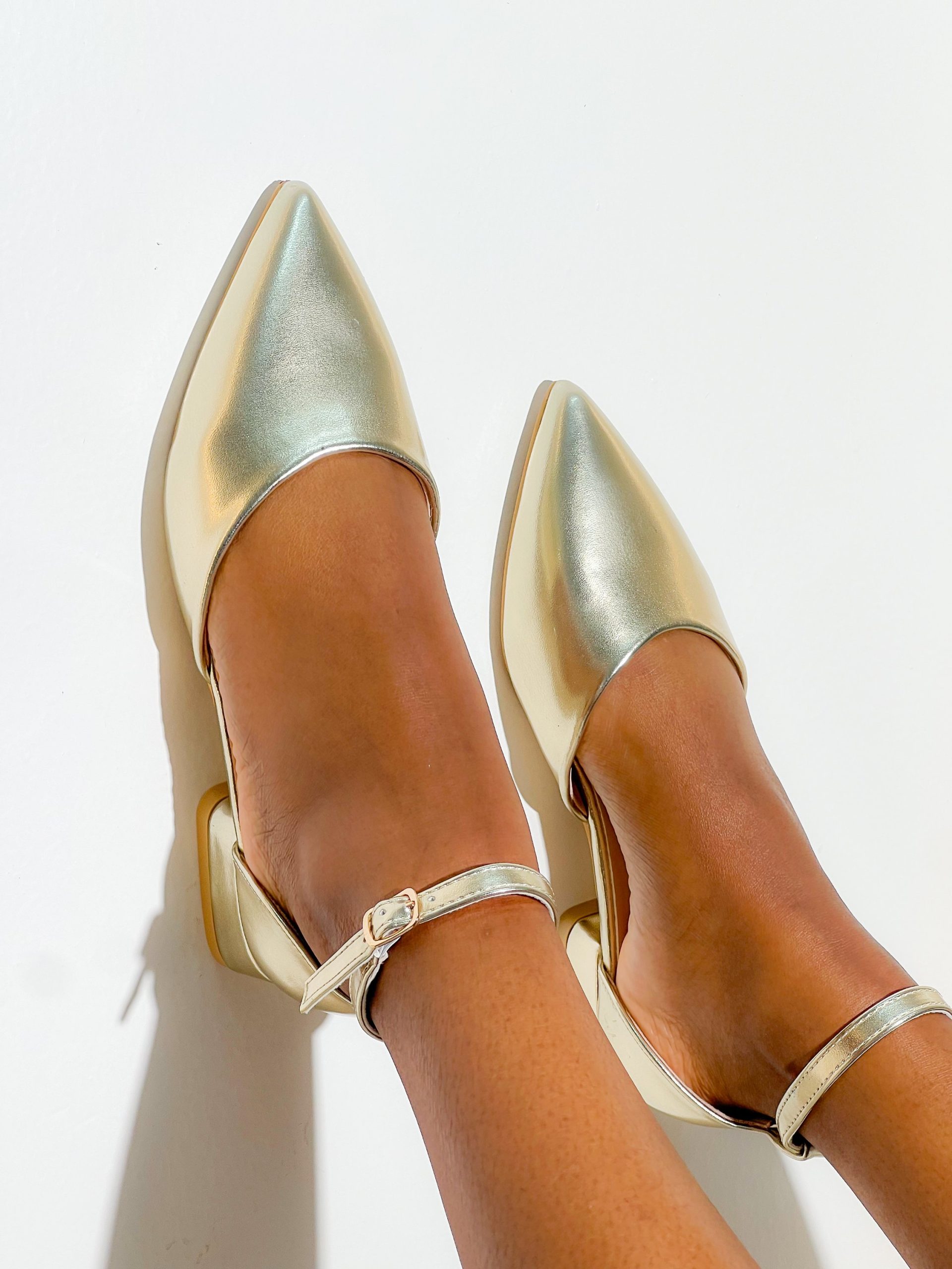 Buy Shoes Online, Heels, Flats, Sneakers, Sandals and Platforms 8 Buy Shoes Online, Heels, Flats, Sneakers, Sandals and Platforms - Thao Tree