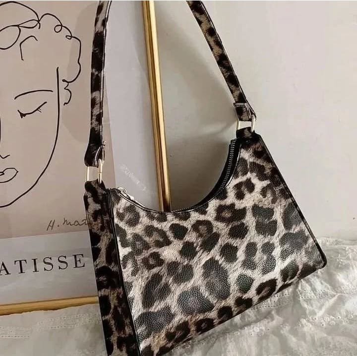 Buy Shoes Online, Heels, Flats, Sneakers, Sandals and Platforms - Thao Tree Buy Shoes Online, Heels, Flats, Sneakers, Sandals and Platforms - Thao Tree