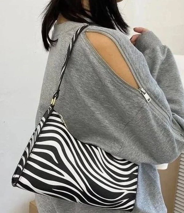 Buy Shoes Online, Heels, Flats, Sneakers, Sandals and Platforms - Thao Tree Thao tree Underarm bag.